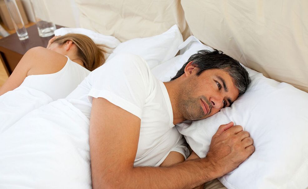 Um homem tem problemas com potência